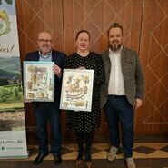 Verabschiedung von Katja Remer und G&uuml;nter Fr&ouml;hlich durch den Sprecher des Weinparadies Ortenau Stephan Danner &copy; Hubert Matt-Willmatt  